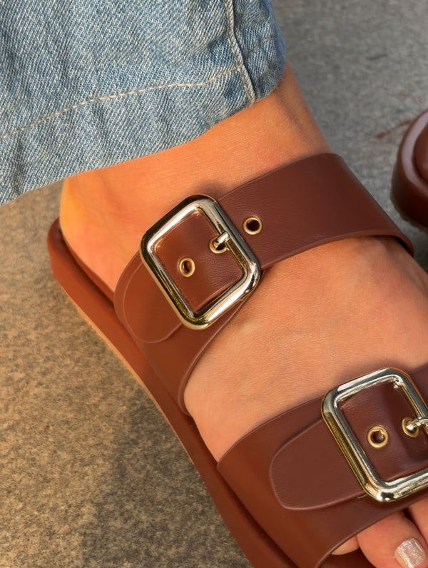 Metro : Brown