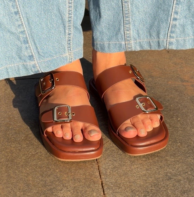 Metro : Brown