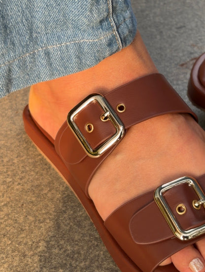 Metro : Brown