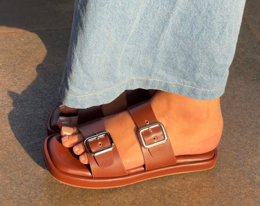 Metro : Brown