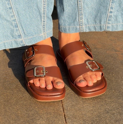 Metro : Brown